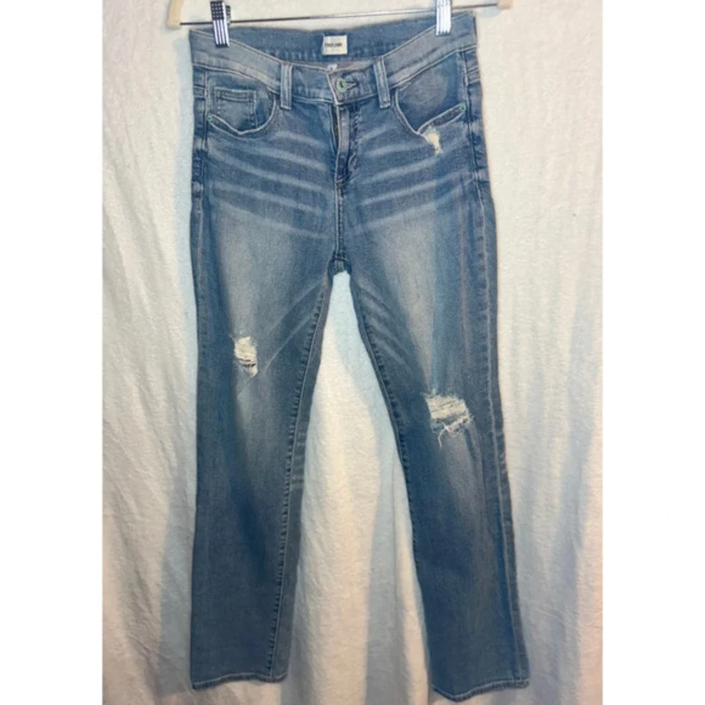 Sneakpeek distressed denim size 5‎